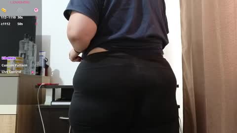 Snapshot of bbw_milf_4u chatting on May 9, 10:09 am Emma online show from May 9, 10:09 am