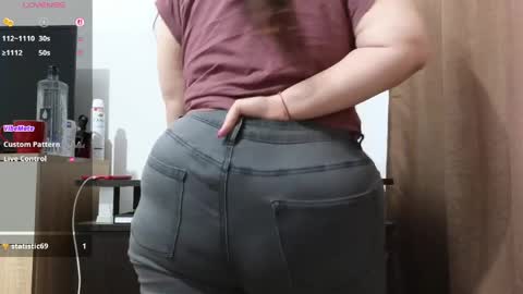 Snapshot of bbw_milf_4u chatting on May 19, 8:20 am Emma online show from May 19, 8:20 am