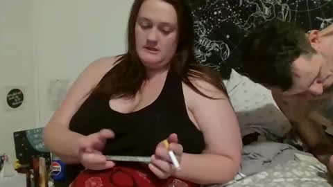 Snapshot of bbwdomqueen chatting on December 15, 5:55 am QuEen KeLs online show from December 15, 5:55 am
