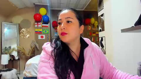 Snapshot of bbwluxurymuse chatting on June 17, 11:34 am bbwluxurymuse online show from June 17, 11:34 am