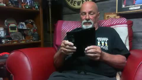 Snapshot of bbwlvr16 chatting on April 11, 10:14 pm bbwlvr16 online show from April 11, 10:14 pm