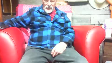 Snapshot of bbwlvr16 chatting on April 15, 6:04 pm bbwlvr16 online show from April 15, 6:04 pm