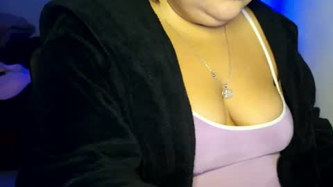 Snapshot of bbwroyalttty chatting on June 30, 5:03 pm The girl next door online show from June 30, 5:03 pm