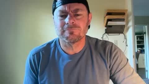 Snapshot of bcjonny chatting on October 6, 5:10 pm BCJonny online show from October 6, 5:10 pm