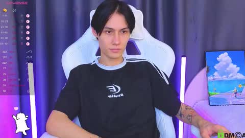 Aiden online show from December 22, 12:57 pm