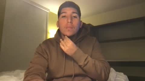 Snapshot of bdestoyer chatting on April 3, 3:59 am bdestoyer online show from April 3, 3:59 am