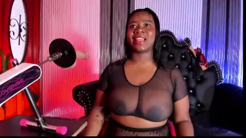 Snapshot of bdsm_ebony chatting on July 19, 9:40 pm Tanisha online show from July 19, 9:40 pm