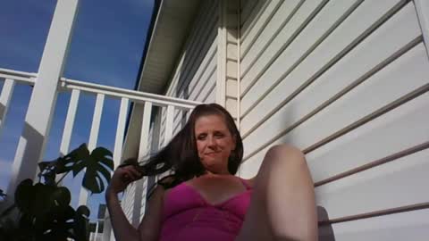 Snapshot of bdsmcutiepue chatting on April 21, 9:50 pm bdsmcutiepue online show from April 21, 9:50 pm