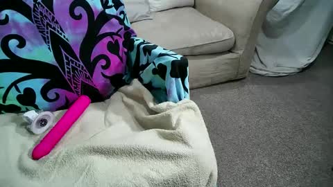 Snapshot of be4your_desire chatting on March 11, 8:42 pm mikiforfun online show from March 11, 8:42 pm