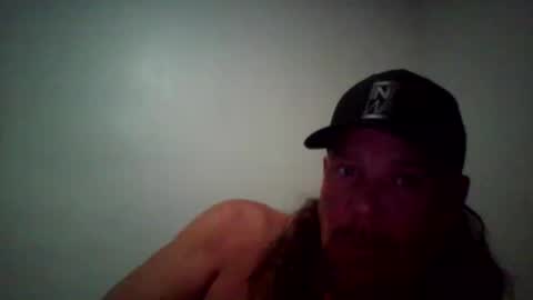 Snapshot of beachmonty chatting on March 25, 4:40 am beachmonty online show from March 25, 4:40 am