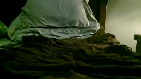 beagle1 online show from December 21, 1:21 pm