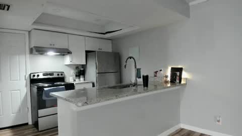 beaniebaby2 online show from April 20, 6:49 am