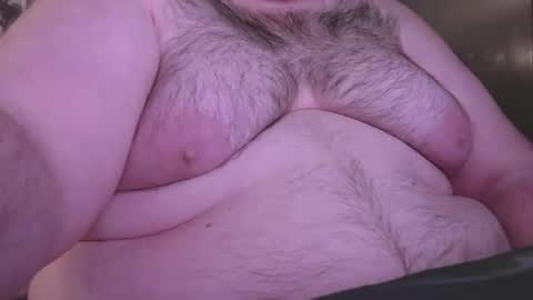 Snapshot of bear_man_oi chatting on May 21, 2:57 pm bear_man_oi online show from May 21, 2:57 pm