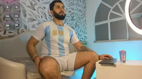 Snapshot of bear_mao_ chatting on June 4, 11:27 am bear_mao_ online show from June 4, 11:27 am