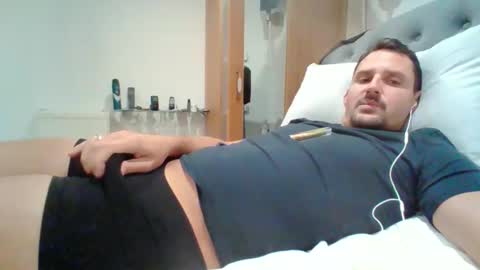 Snapshot of bearboudior chatting on November 10, 4:28 pm bearboudior online show from November 10, 4:28 pm