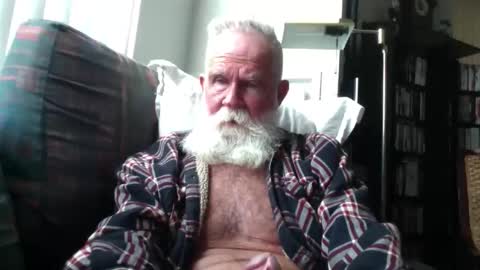beardbushy online show from March 21, 5:38 pm