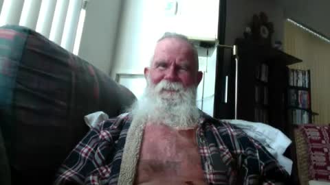 Snapshot of beardbushy chatting on June 29, 2:28 pm beardbushy online show from June 29, 2:28 pm