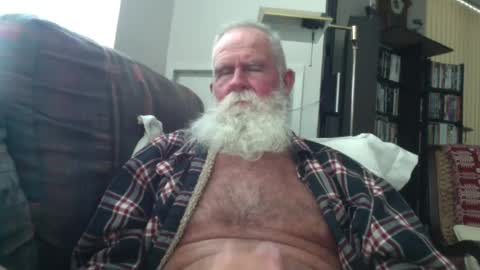 Snapshot of beardbushy chatting on July 10, 4:20 pm beardbushy online show from July 10, 4:20 pm