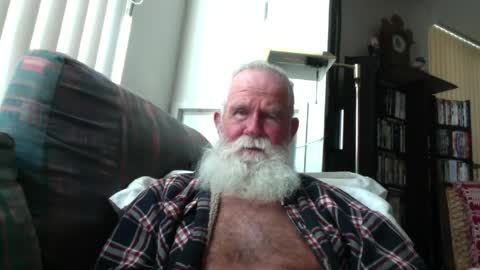 Snapshot of beardbushy chatting on July 17, 4:12 pm beardbushy online show from July 17, 4:12 pm