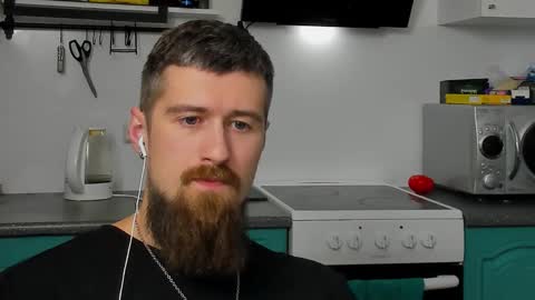 Snapshot of bearded_legend chatting on October 24, 10:06 pm Zeus online show from October 24, 10:06 pm