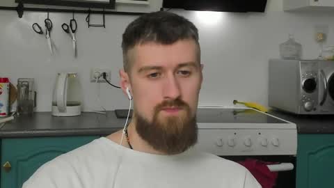 Zeus online show from March 31, 8:20 pm