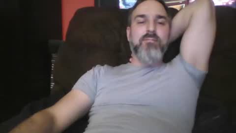 Snapshot of beardedambition chatting on December 29, 6:45 am beardedambition online show from December 29, 6:45 am