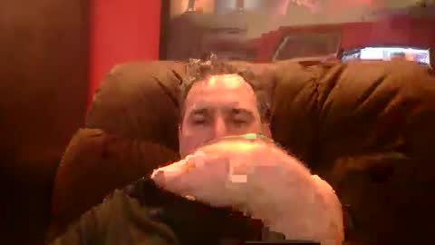 Snapshot of beardedambition chatting on April 21, 9:28 pm beardedambition online show from April 21, 9:28 pm