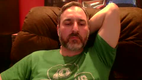 Snapshot of beardedambition chatting on April 26, 10:29 pm beardedambition online show from April 26, 10:29 pm