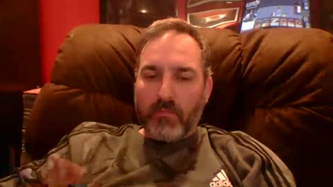 Snapshot of beardedambition chatting on April 30, 7:53 pm beardedambition online show from April 30, 7:53 pm