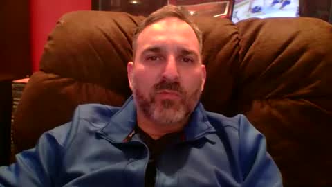 Snapshot of beardedambition chatting on May 7, 12:49 am beardedambition online show from May 7, 12:49 am