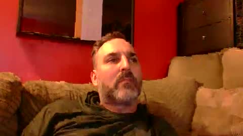 Snapshot of beardedambition chatting on May 8, 11:10 pm beardedambition online show from May 8, 11:10 pm