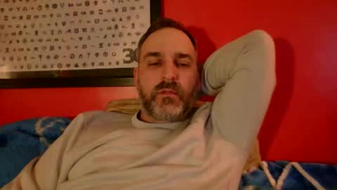 Snapshot of beardedambition chatting on May 14, 12:50 am beardedambition online show from May 14, 12:50 am