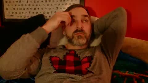 Snapshot of beardedambition chatting on May 18, 12:07 am beardedambition online show from May 18, 12:07 am