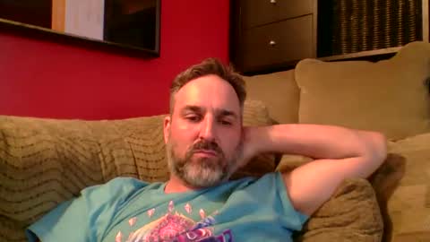 Snapshot of beardedambition chatting on May 28, 1:47 am beardedambition online show from May 28, 1:47 am