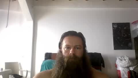 Snapshot of beardeddonkey88 chatting on October 15, 6:52 pm beardeddonkey88 online show from October 15, 6:52 pm