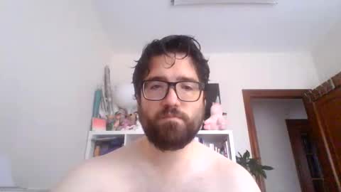 bearmen3107 online show from June 1, 7:10 am
