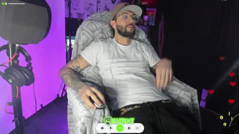 Snapshot of beastbxy chatting on January 21, 8:19 am beast bxy online show from January 21, 8:19 am