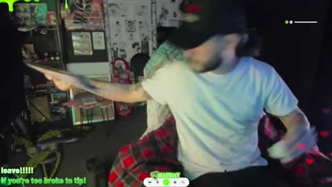 Snapshot of beastbxy chatting on January 30, 2:49 am beast bxy online show from January 30, 2:49 am