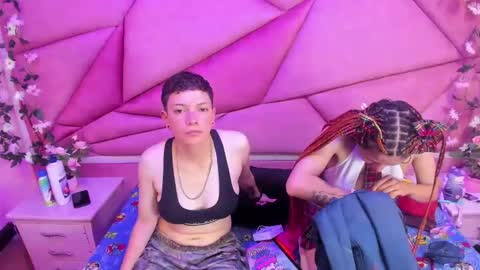 Beata And SofI online show from January 17, 3:23 am