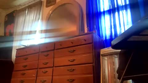 Snapshot of beathismeat99 chatting on February 21, 4:19 pm Mikes room online show from February 21, 4:19 pm