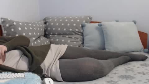 Snapshot of beatrice26 chatting on December 10, 5:22 pm beatrice26 online show from December 10, 5:22 pm