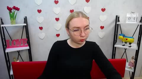 BeatriceFlyy online show from December 4, 12:36 pm