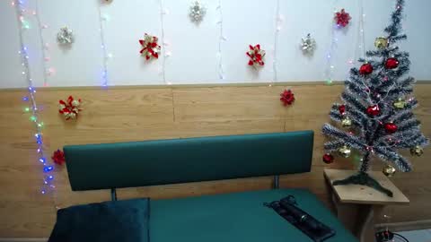 BeatriceFlyy online show from December 29, 1:28 pm