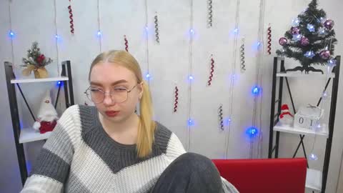 BeatriceFlyy online show from January 3, 9:15 am