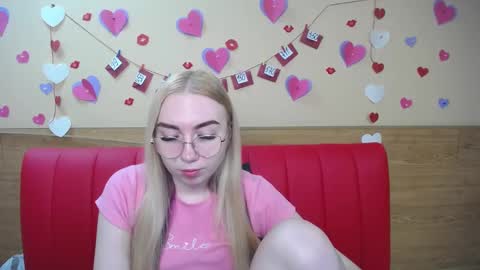 BeatriceFlyy online show from February 28, 1:14 pm