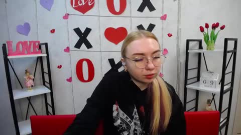 BeatriceFlyy online show from March 10, 6:38 am