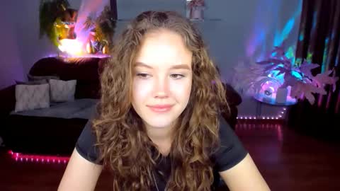 Snapshot of beatricewild chatting on May 9, 11:04 am BeatriceWild online show from May 9, 11:04 am