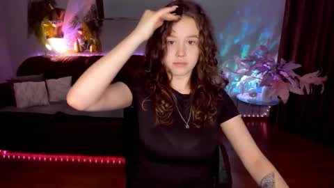 Snapshot of beatricewild chatting on May 12, 11:07 am BeatriceWild online show from May 12, 11:07 am