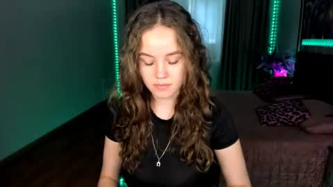 Snapshot of beatricewild chatting on June 30, 10:16 am BeatriceWild online show from June 30, 10:16 am