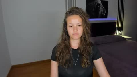 Snapshot of beatricewild chatting on July 26, 9:49 am BeatriceWild online show from July 26, 9:49 am